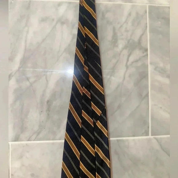 Jos. A. Bank Signature Collection Men’s Striped Silk Tie – Brown & Yellow - Picture 4 of 7